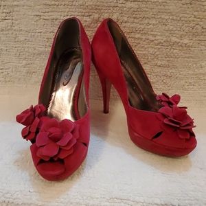 Poetic Licence Rose Heels size 7.5